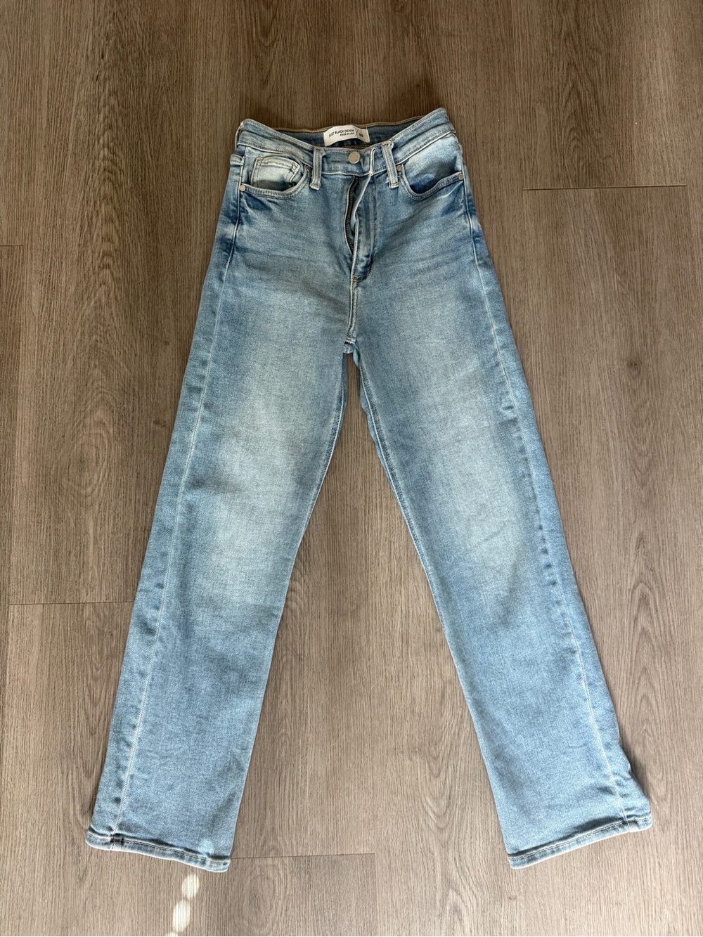 Just Black Light Wash Cropped Straight Jeans